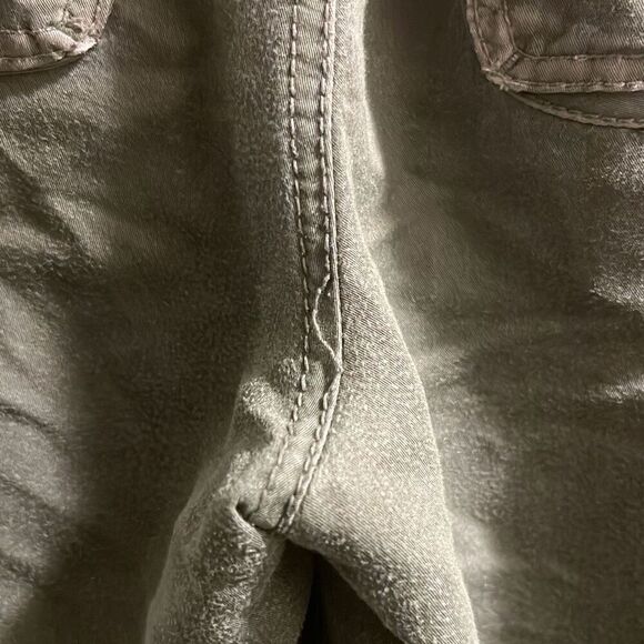 ✨Barneys New York Olive Green Rio Sz 29 Joggers✨ - Picture 8 of 8